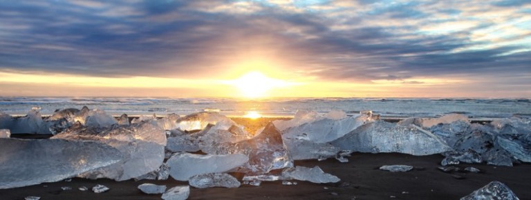 Black Sand Icebergs Iceland Edit 768x290