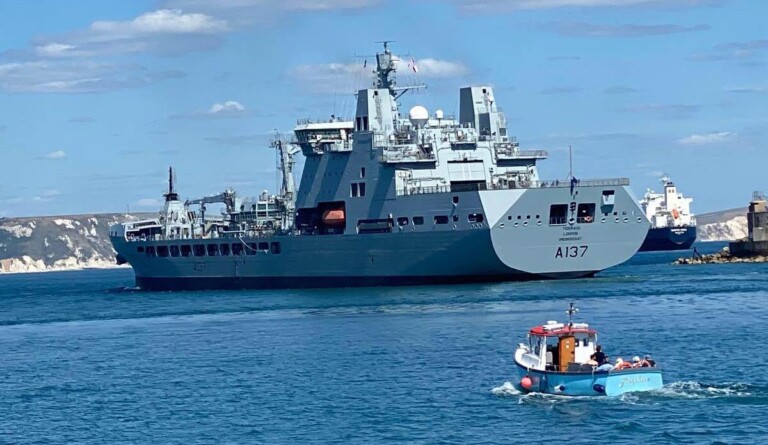 weymouth sea cruise to portland harbour 768x445