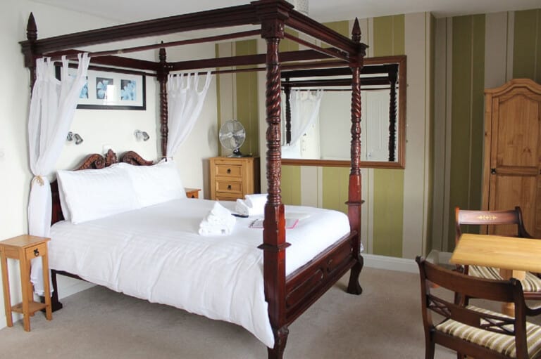 Redcliff Guest House Weymouthroom 12 768x511