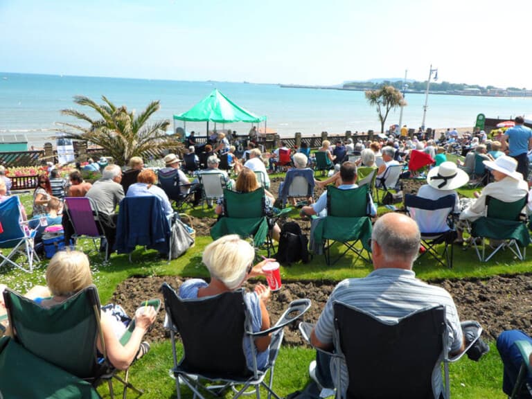 Crowds watching Replay 2014 768x576