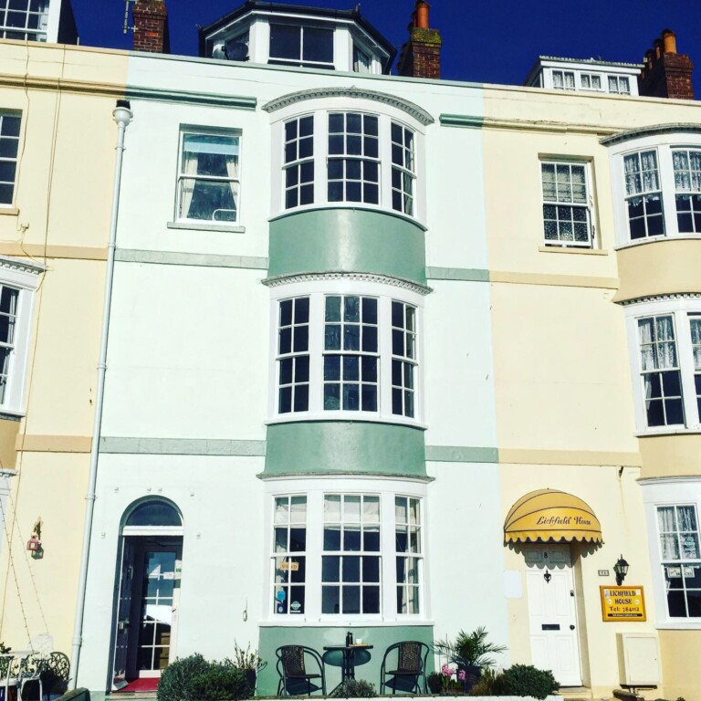 Whitecliff Guesthouse