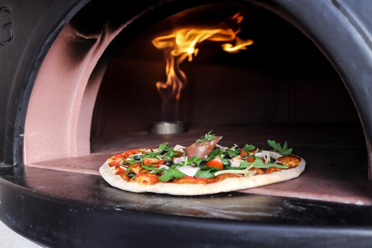 pizza napoli weymouth 2 768x512