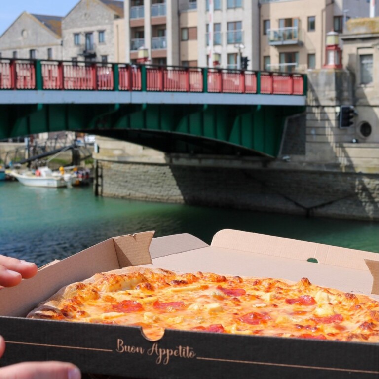 pizza napoli weymouth 3 768x768