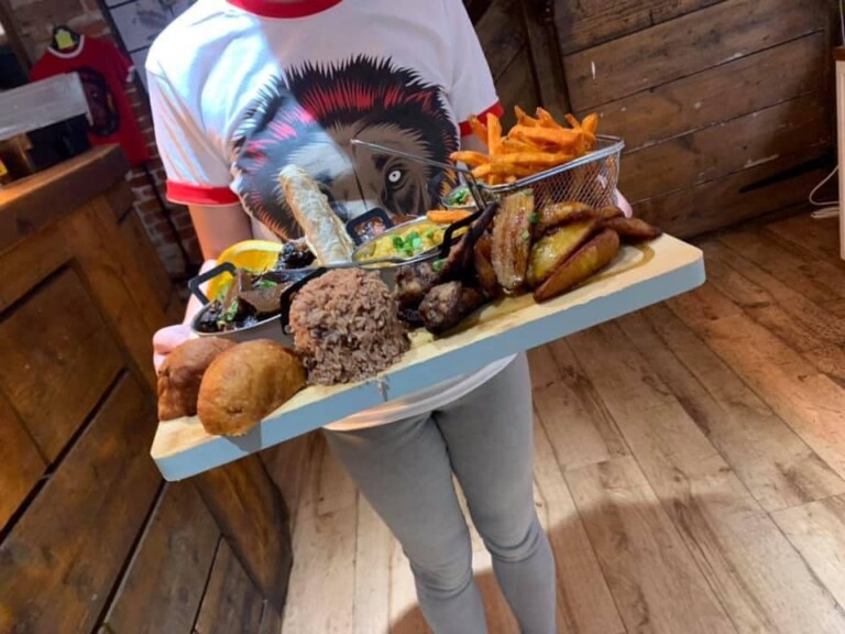 tropical turtle weymouth 768x576