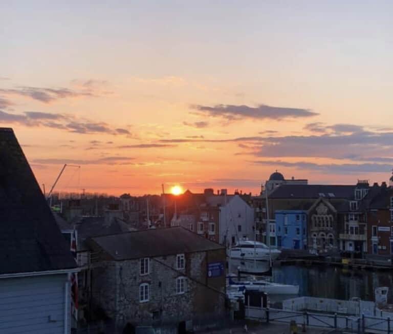 B7328F5D B41D 4F1A B22A DC5E0A547B51 768x652