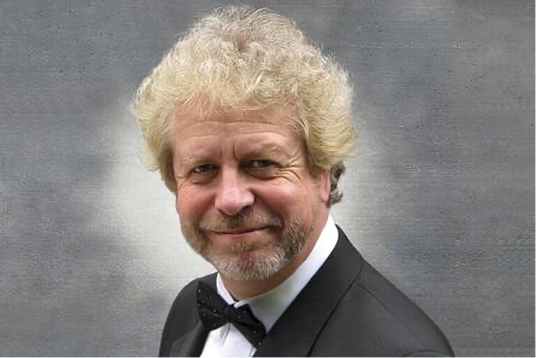 tony lowe gigapixel standard scale 2 00x 768x513