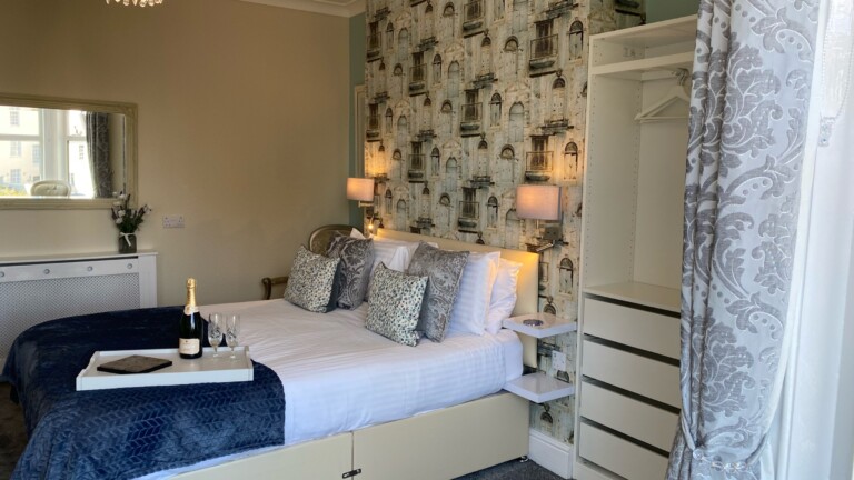 21F09AC3 69DD 481C 9E0B EDCC718FE503 768x432