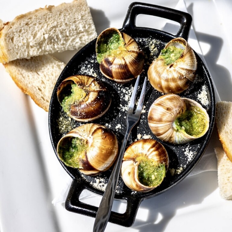 25829ACE D6F7 41A5 A3E0 8EFB14B8A61D 768x768