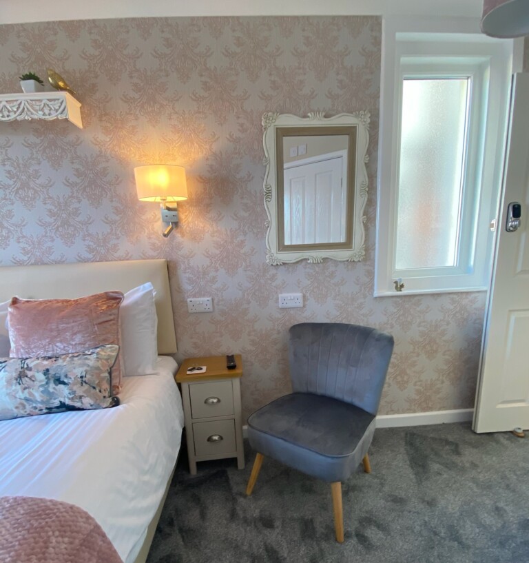 B931B4BE F211 4452 9945 46677F8EE8DD 768x817