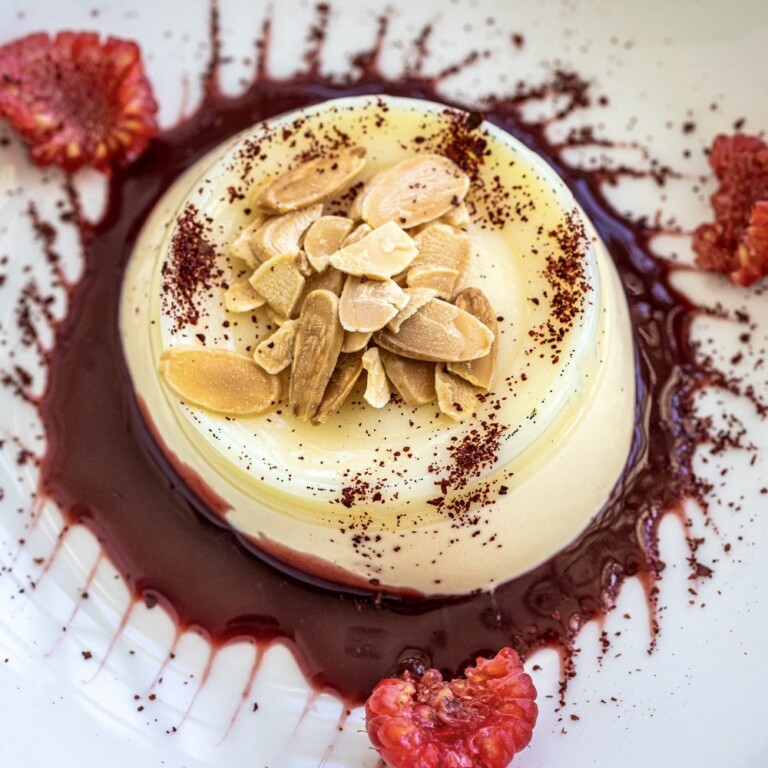 C63D3D70 3D5A 40AA BA52 FDB5D936C062 768x768