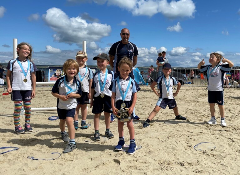 @Gillingham 5to7 768x561