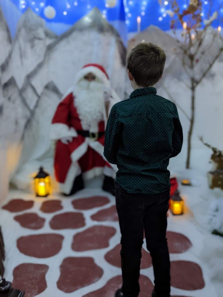 vb2126877 PXL 20221206 163803012.PORTRAIT 1 768x1020