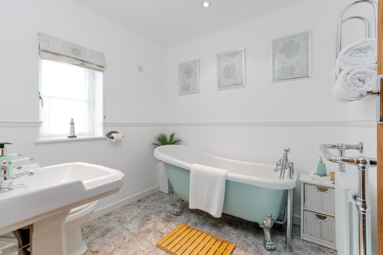 Dorset Cottage Holidays Weymouth Rentals 4 1 768x512