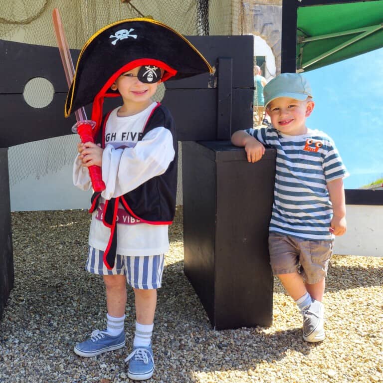 545282347 1360225836102942 2897398570267014153 n 768x768