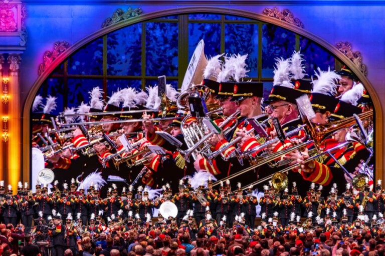 Andre Christmas 2 768x512